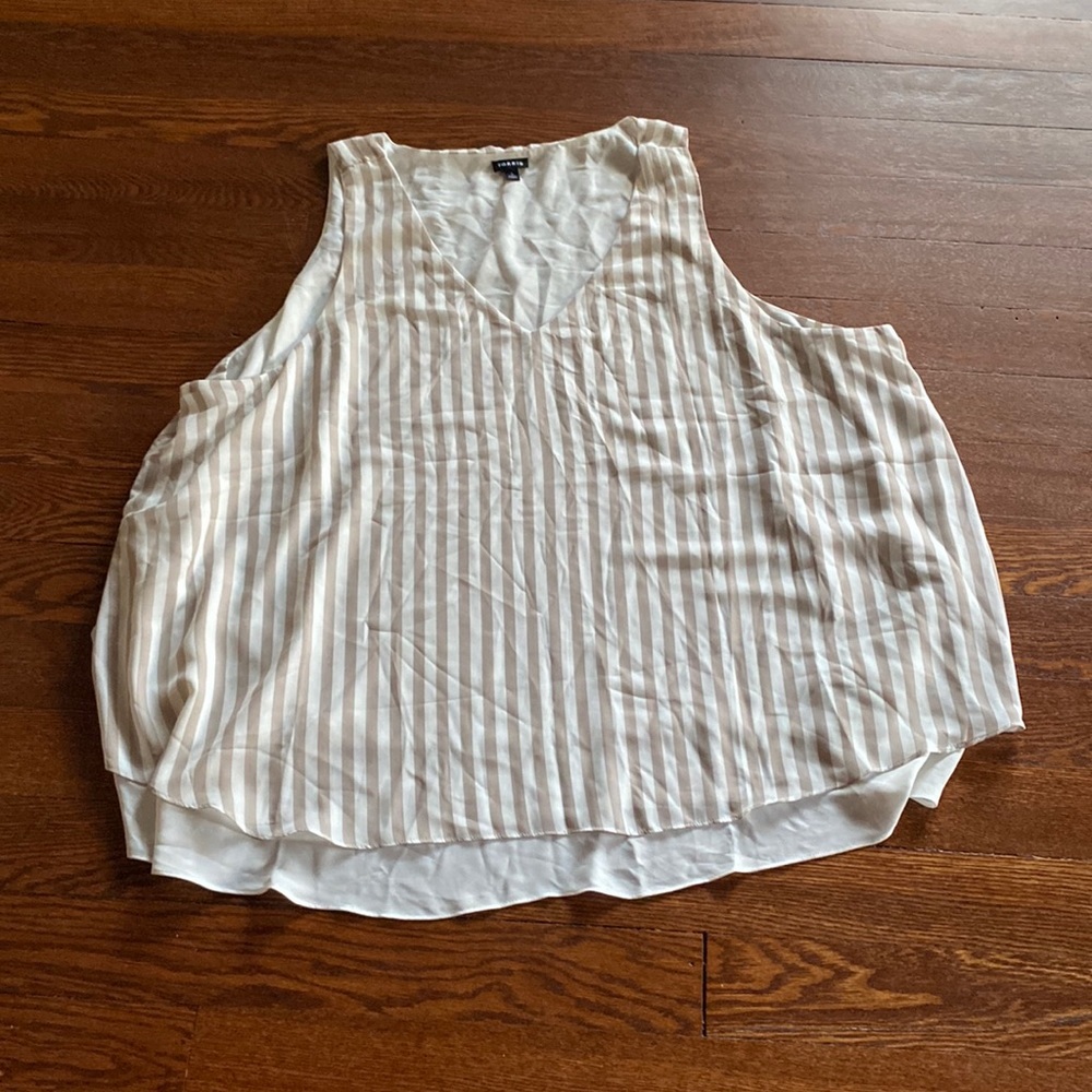 Torrid Striped Chiffon Tank Top Beige White V-Neck Layered Hem SIZE 5